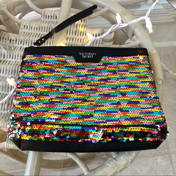 Victoria's Secret Handbags - 🔥2 for $25🔥 Victoria’s Secret Sequined Clutch